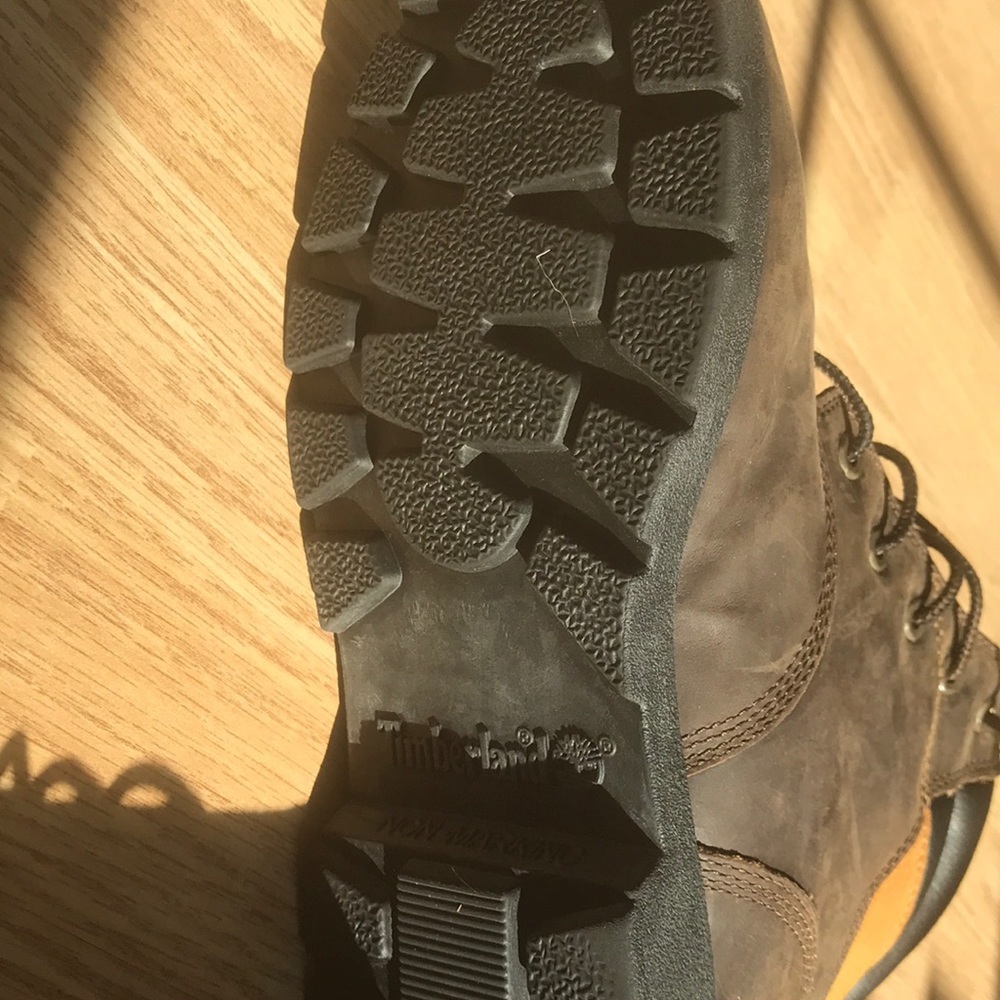 Timberland boots NEARLY NEW! size 6 big boys - Picture 4 of 16
